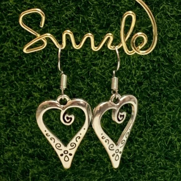 Celtic Earring, Heart Earring, Valentine Earring, Gift Idea, Anniversary Gift - Picture 2 of 5